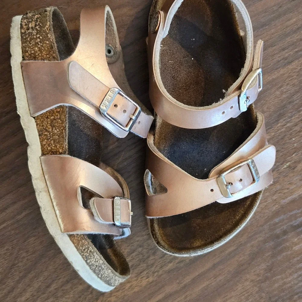 Birkenstock Rio Kids Rose Gold Metallic Leather Sandals Backstrap Shoes EU26/9C